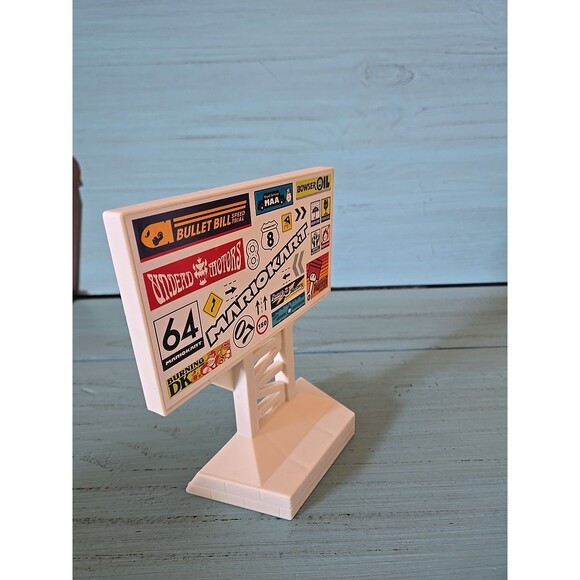 Mario Kart Hot Wheels Circuit Track Part Sign Curved Track Holder Replacement - Picture 3 of 7